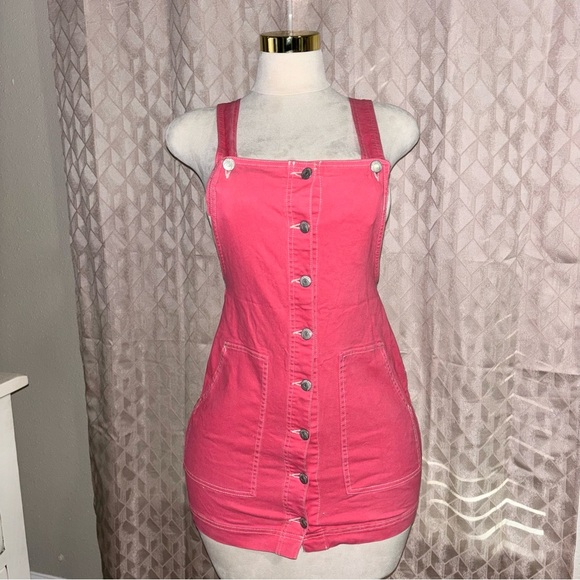 Dresses & Skirts - Dress, size M.